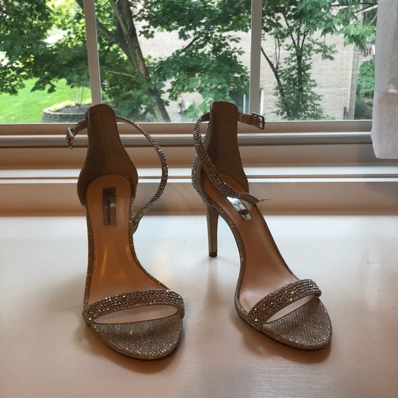 INC bing heels with jewels - Picture 7 of 7